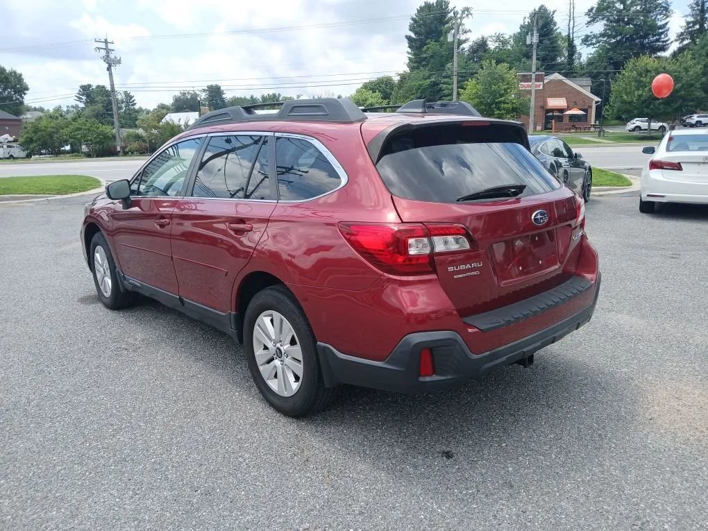 Used 2018 Subaru Outback 2.5i Premium image 7