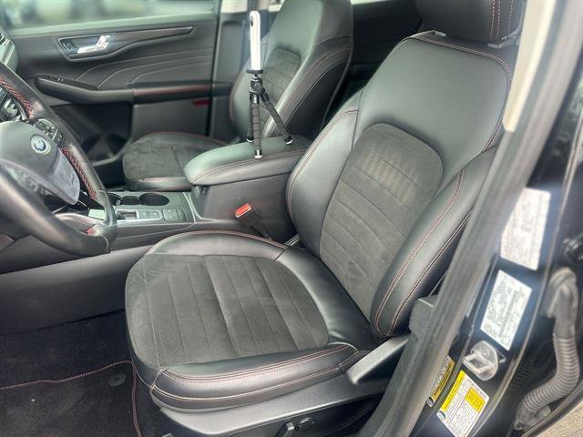 Used 2021 Ford Escape SEL w/ Equipment Group 302A image 36