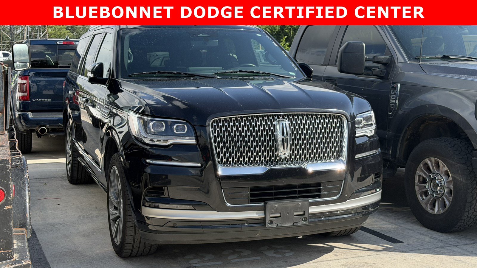 Used 2024 Lincoln Navigator L 4WD image 13