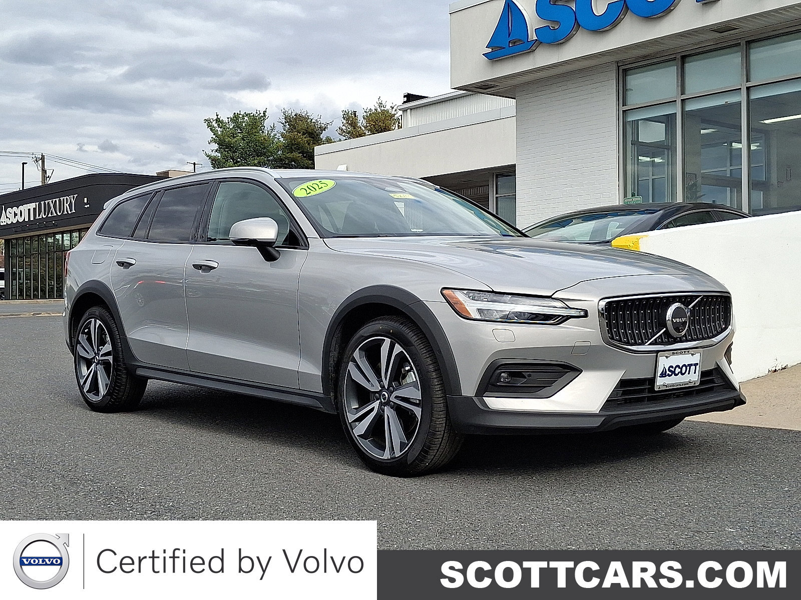 Certified 2025 Volvo V60 B5 Cross Country Plus