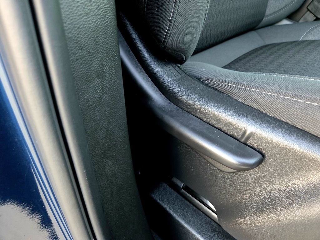 Used 2021 Chevrolet Silverado 1500 LT Trail Boss image 28