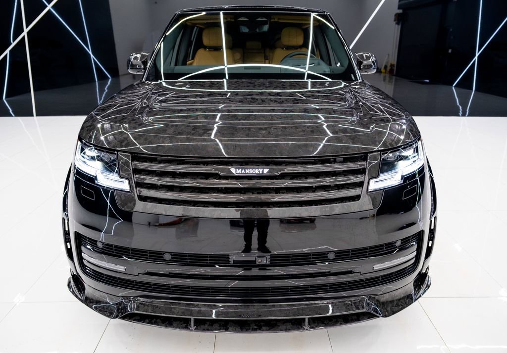 Used 2026 Land Rover Range Rover Long Wheelbase SE image 8