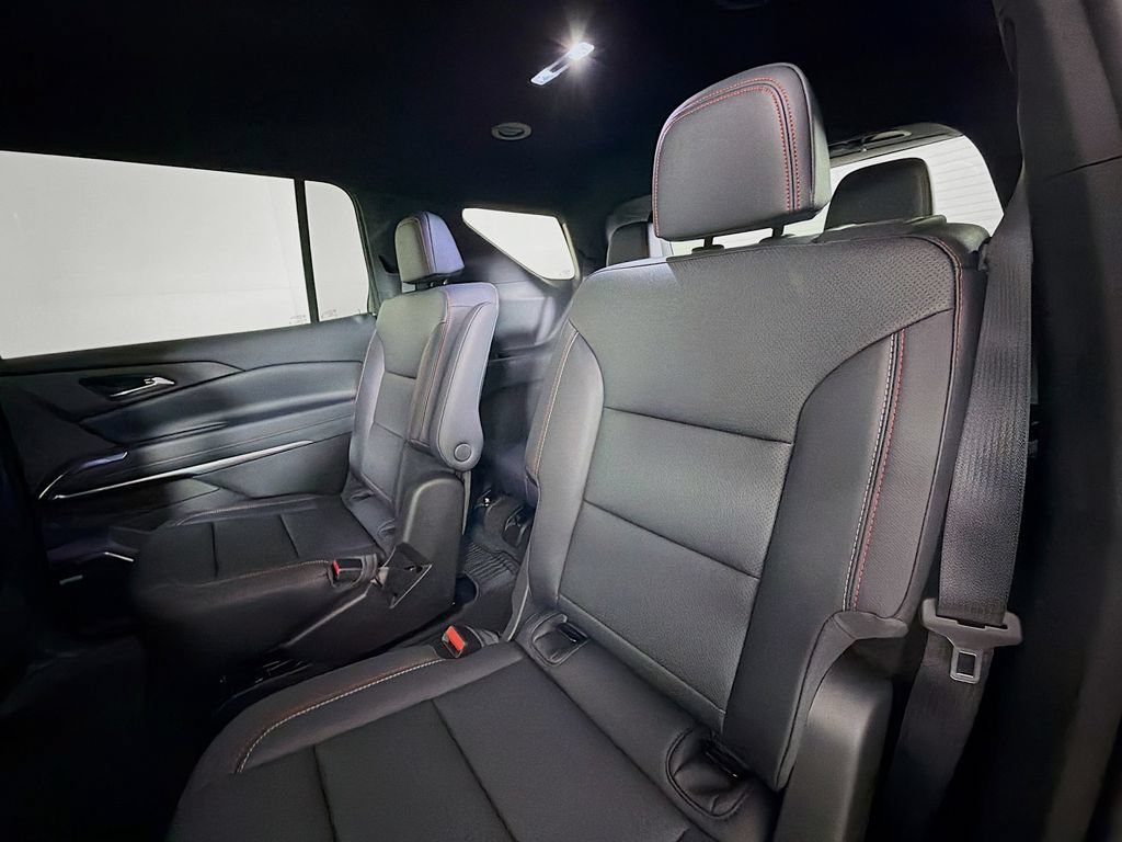 New 2026 Chevrolet Traverse Z71 w/ Enhanced Driving Package AWD/4WD image 18