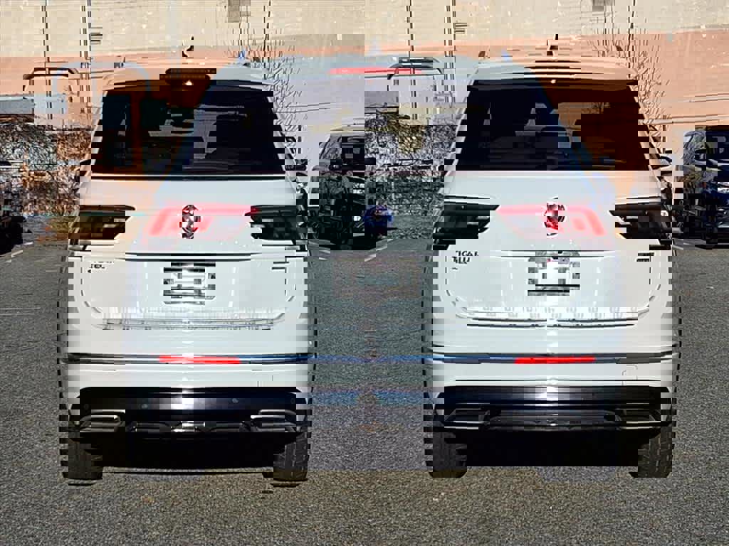 Used 2021 Volkswagen Tiguan SEL Premium R-Line w/ 3rd Row Seat Package image 4