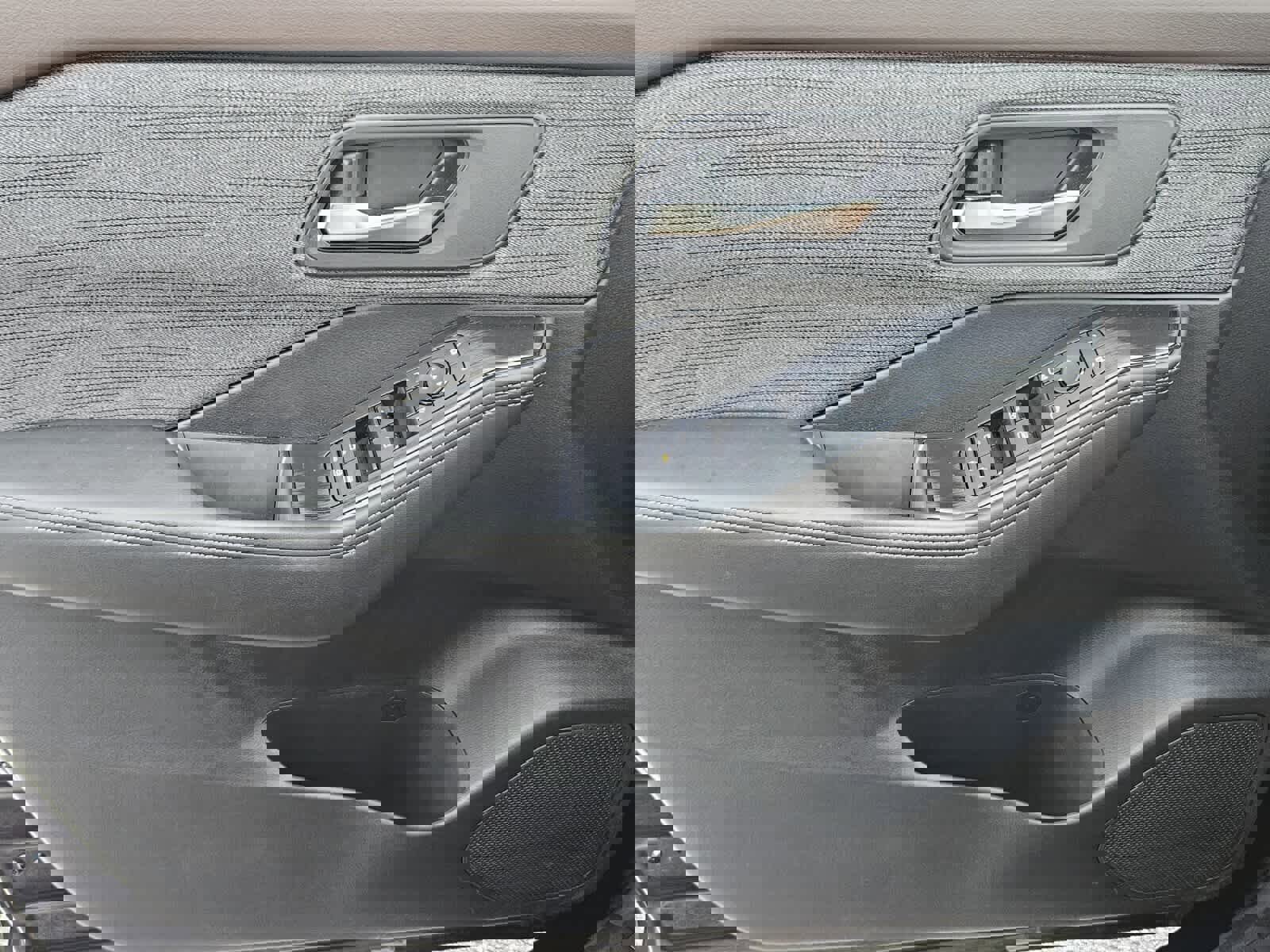 Used 2023 Nissan Rogue SV image 16