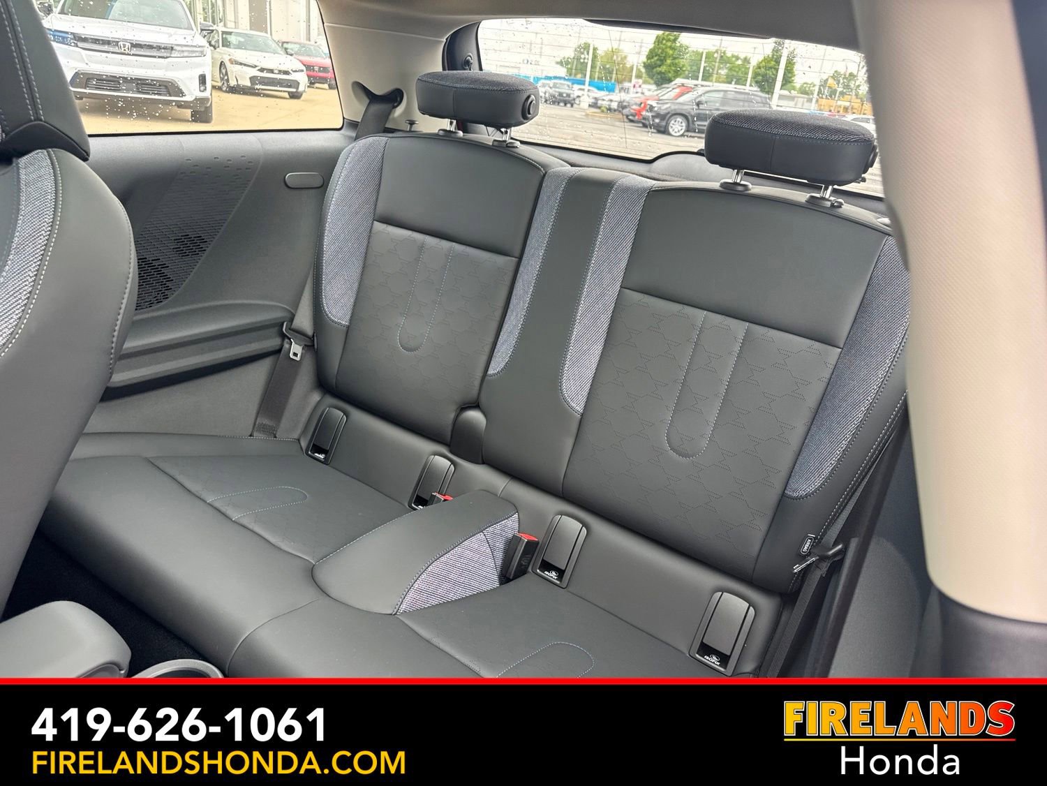 Used 2025 MINI Cooper 2-Door Hardtop FWD image 26