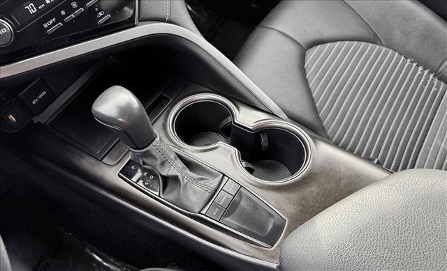 Used 2024 Toyota Camry SE FWD image 16