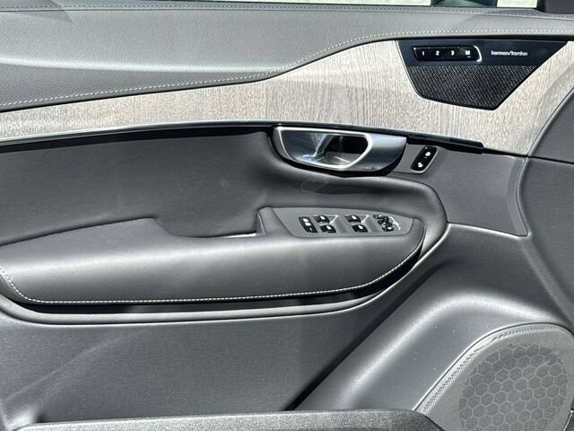 New 2024 Volvo XC90 B6 Ultimate w/ Protection Package Premier AWD/4WD image 19