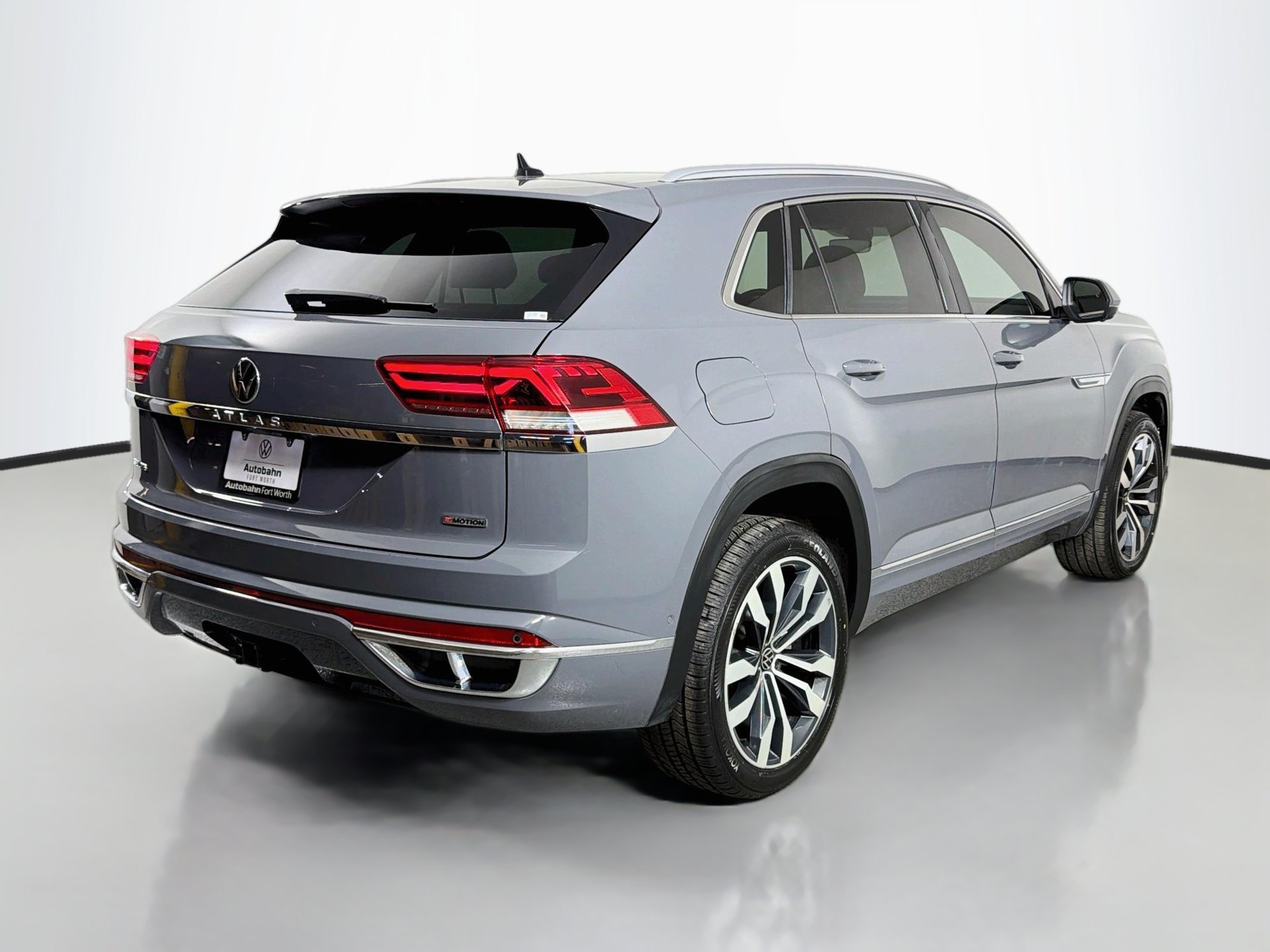 Used 2020 Volkswagen Atlas Cross Sport SEL Premium R-Line AWD/4WD image 5