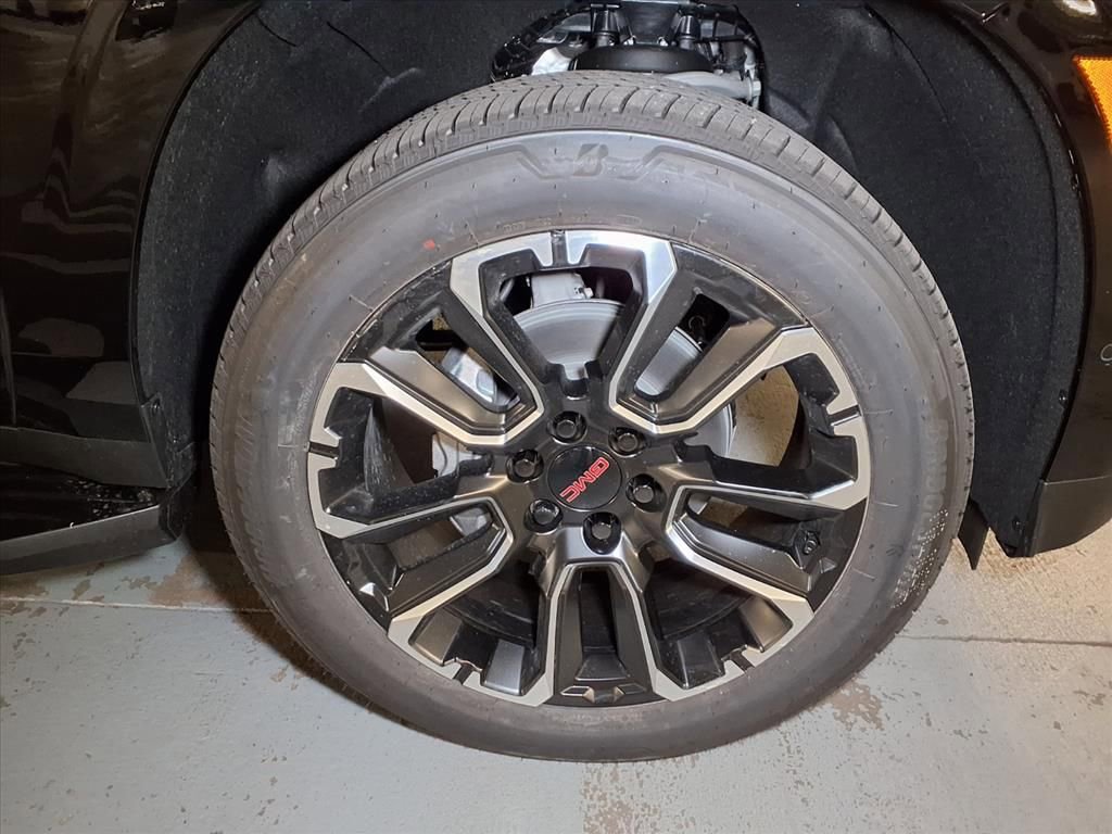 New 2026 GMC Yukon Denali image 5