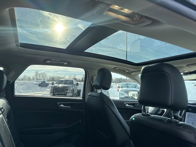 Used 2024 Ford Edge SEL w/ Convenience Package image 17