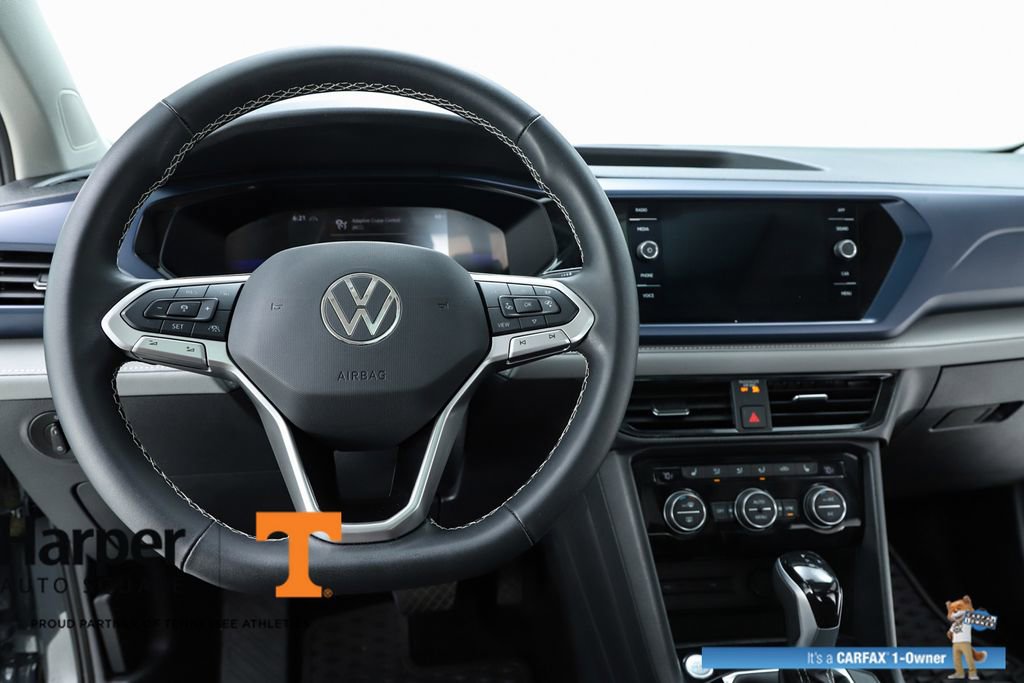 Used 2024 Volkswagen Taos SE w/ Panoramic Sunroof Package image 20