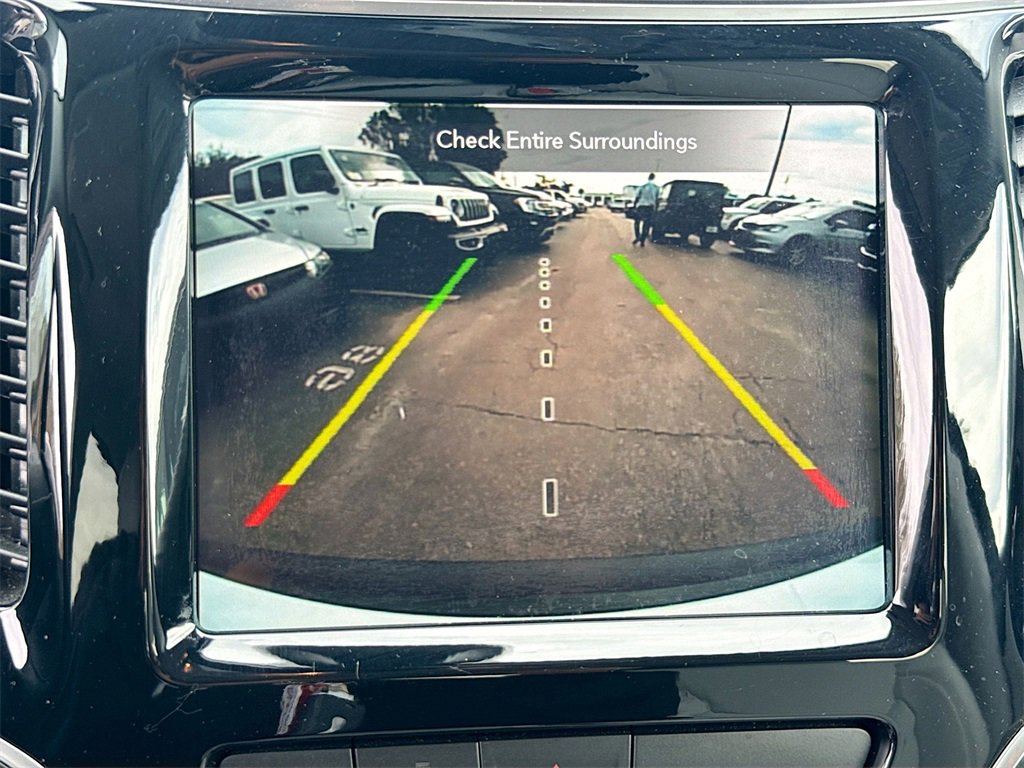 Used 2020 Jeep Cherokee Limited image 15