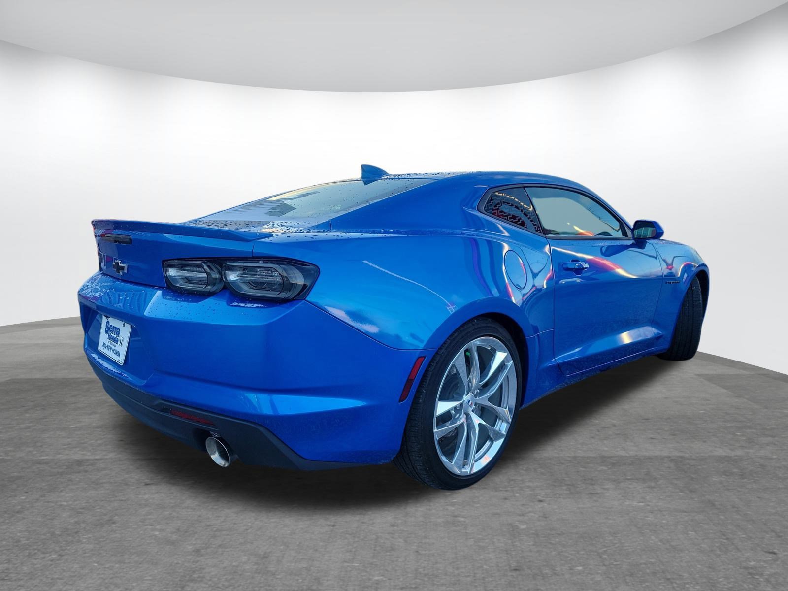 Used 2024 Chevrolet Camaro LT w/ Design Package 1 image 5