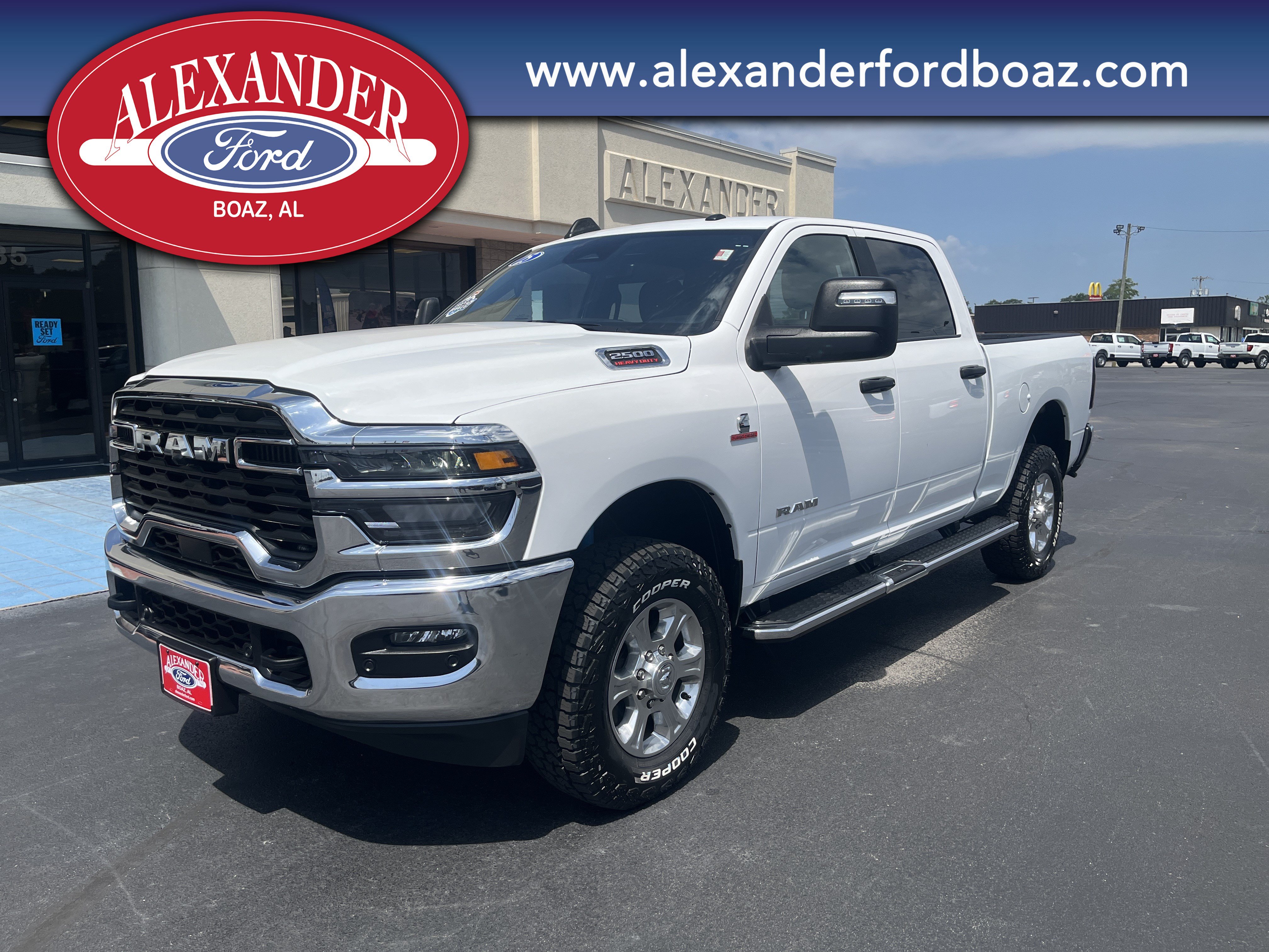 Used 2025 RAM 2500 Big Horn AWD/4WD image 1