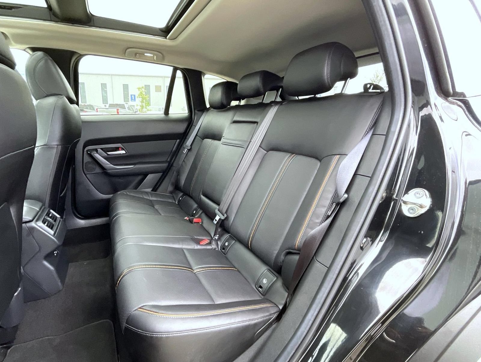 Used 2025 MAZDA CX-50 AWD 2.5 S w/ Premium Plus Pkg image 19