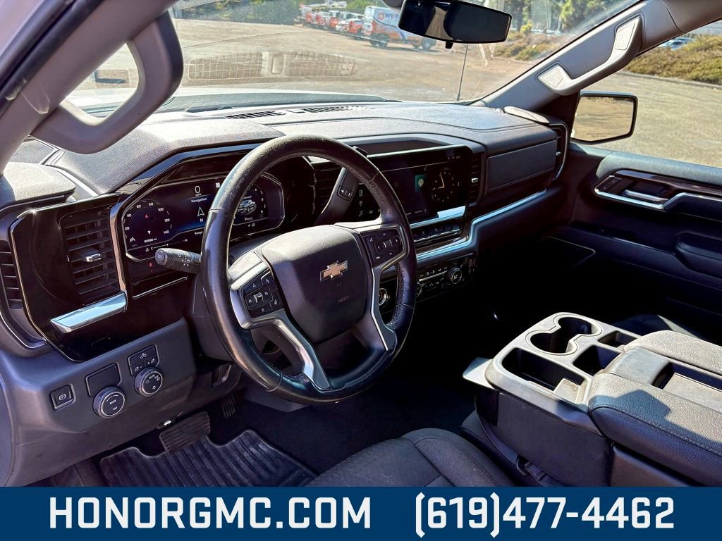 Used 2022 Chevrolet Silverado 1500 LT image 11