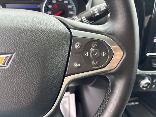 Used 2023 Chevrolet Traverse LT FWD image 18