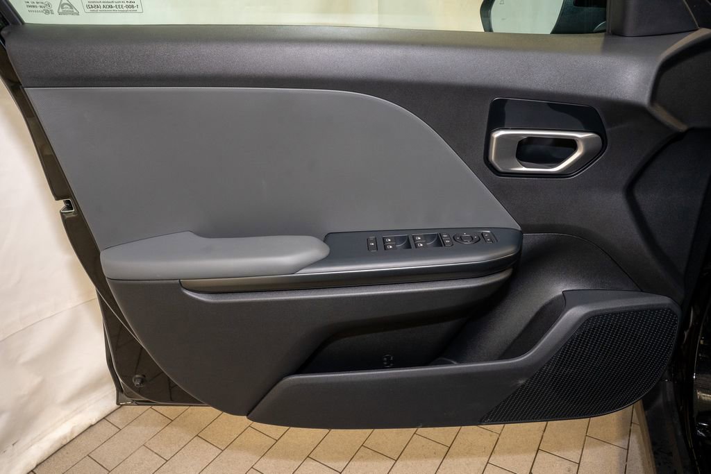 New 2025 Kia K4 LXS image 12