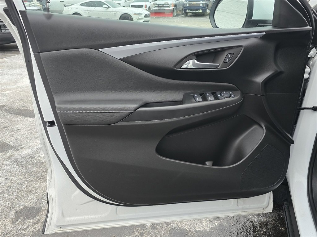 Certified 2025 Buick Envista Preferred image 11