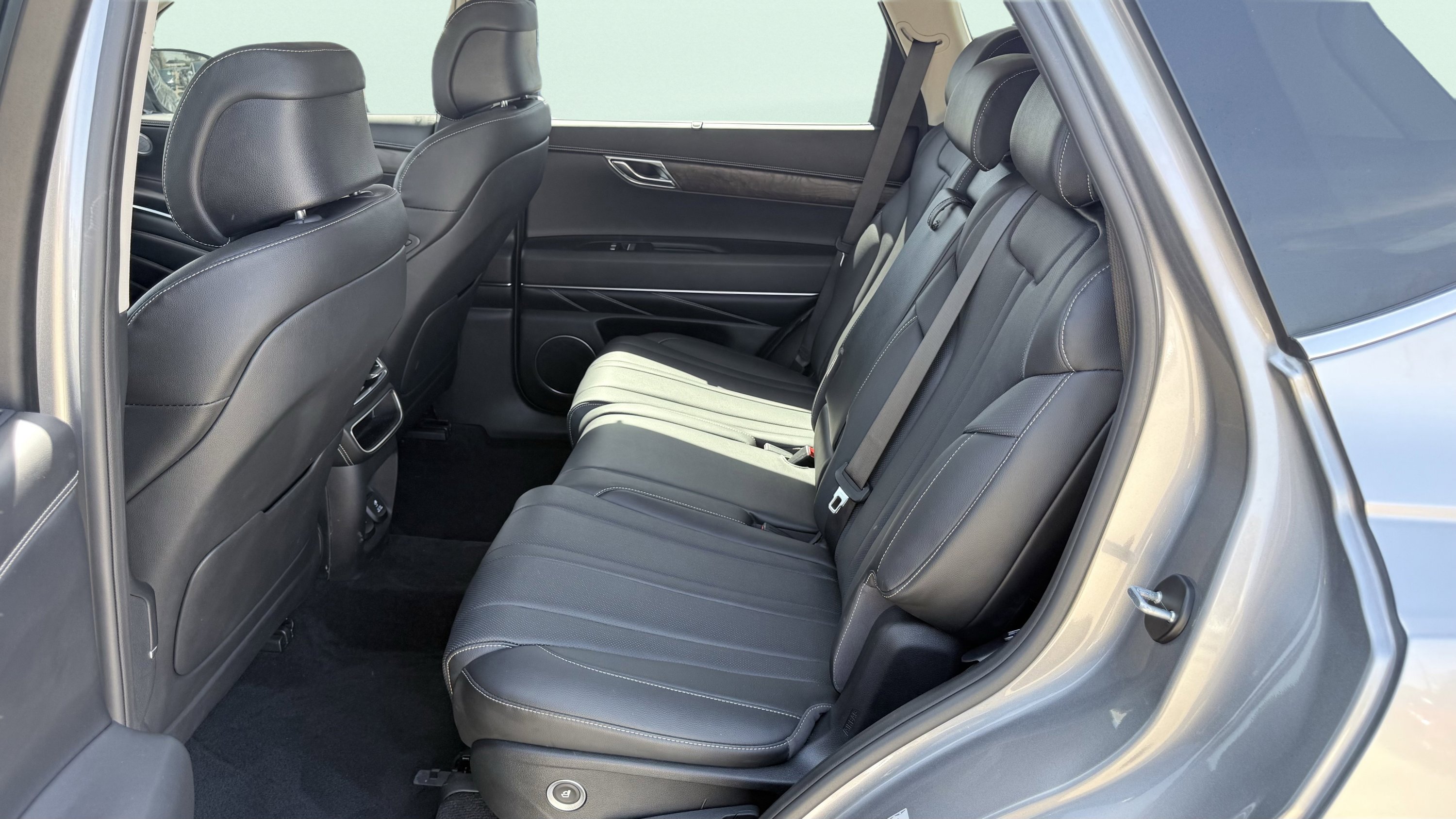 Used 2024 Genesis GV80 2.5T image 29