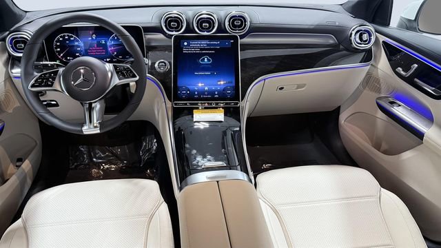 Used 2026 Mercedes-Benz GLC 300 4MATIC image 40