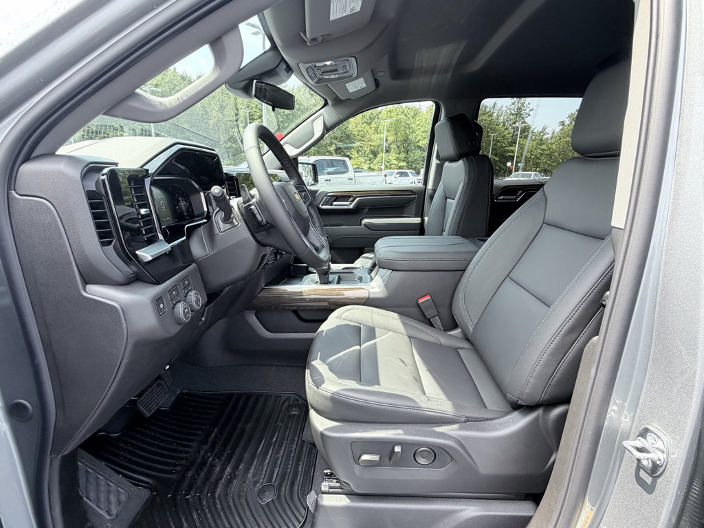 New 2026 Chevrolet Silverado 1500 LT w/ Leather Package AWD/4WD image 20