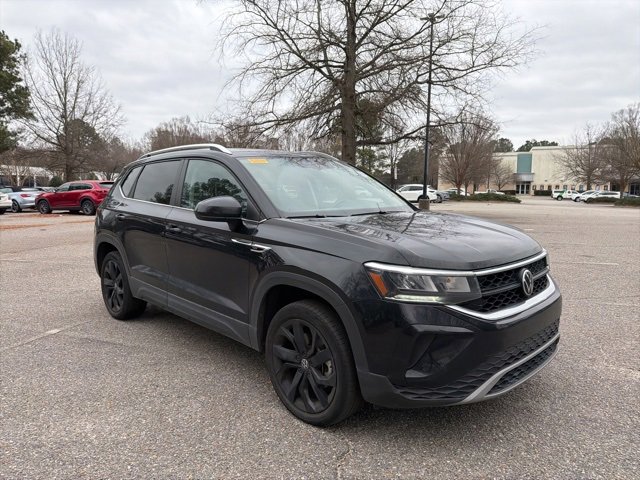 Used 2022 Volkswagen Taos SE image 4
