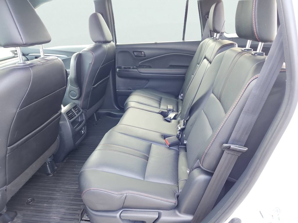 Certified 2023 Honda Passport TrailSport image 35