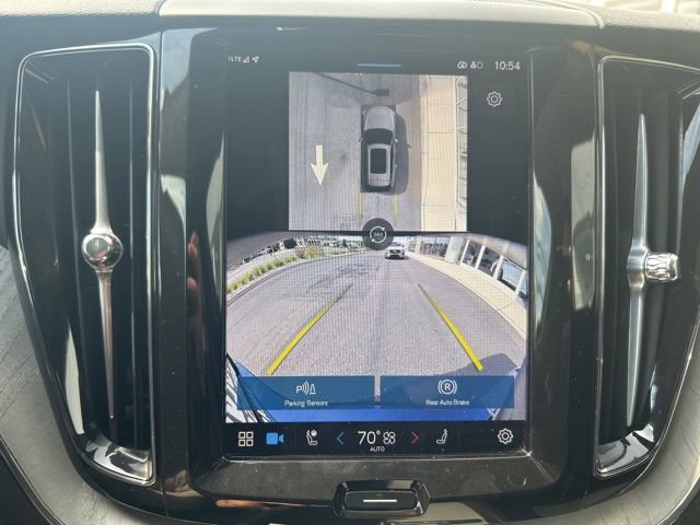 Certified 2025 Volvo XC60 B5 Plus AWD/4WD image 23