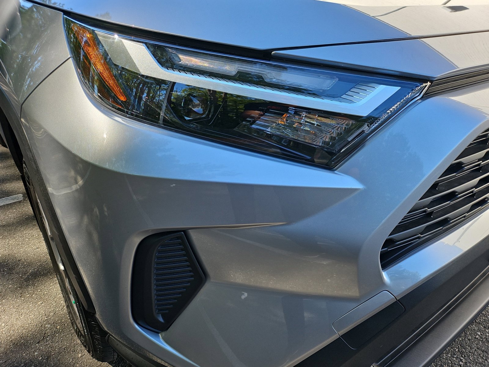 Used 2025 Toyota RAV4 XLE w/ Convenience Package AWD/4WD image 13