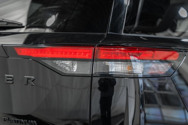 Used 2024 Nissan Pathfinder Platinum w/ Black Appearance Package image 6