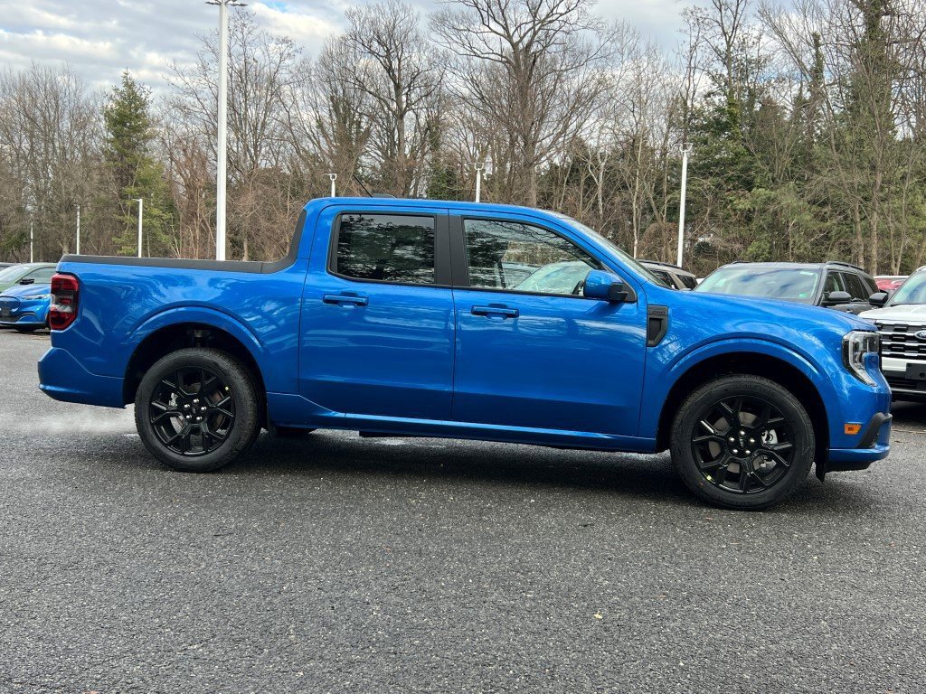 New 2026 Ford Maverick Lobo image 3