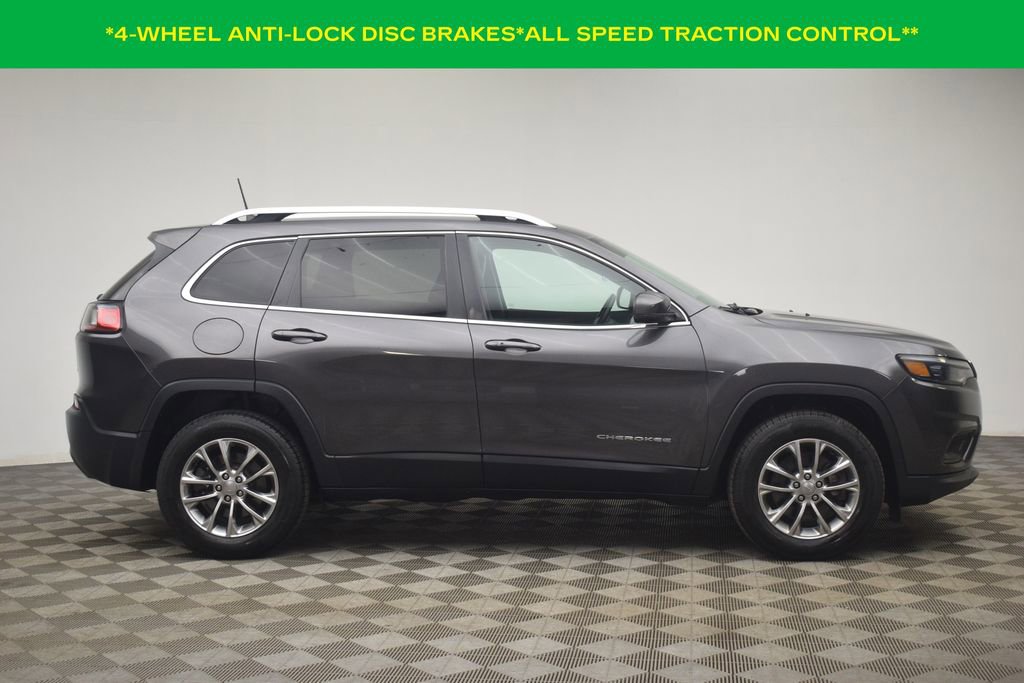 Used 2019 Jeep Cherokee Latitude Plus w/ Comfort/Convenience Group image 10