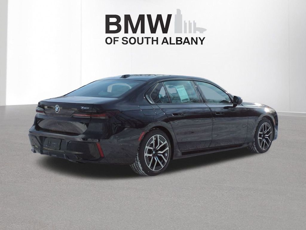 New 2026 BMW 740i xDrive w/ Executive Package image 6