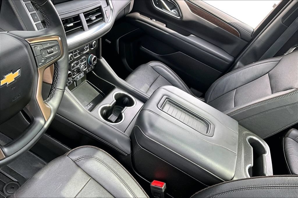 Used 2024 Chevrolet Tahoe High Country AWD/4WD image 15