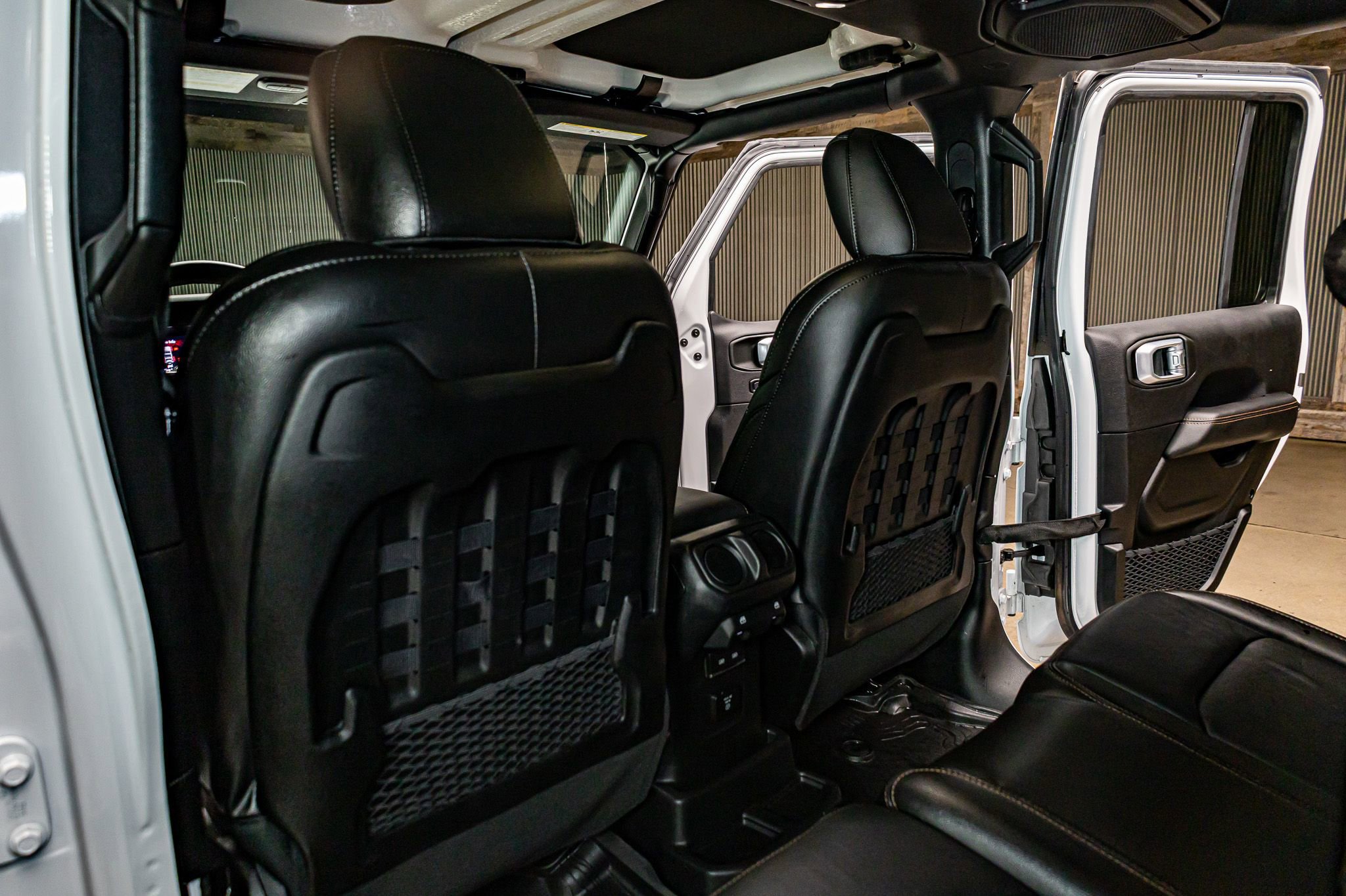 Used 2023 Jeep Wrangler Unlimited Rubicon 392 w/ Xtreme Recon 35" Tire Package image 23