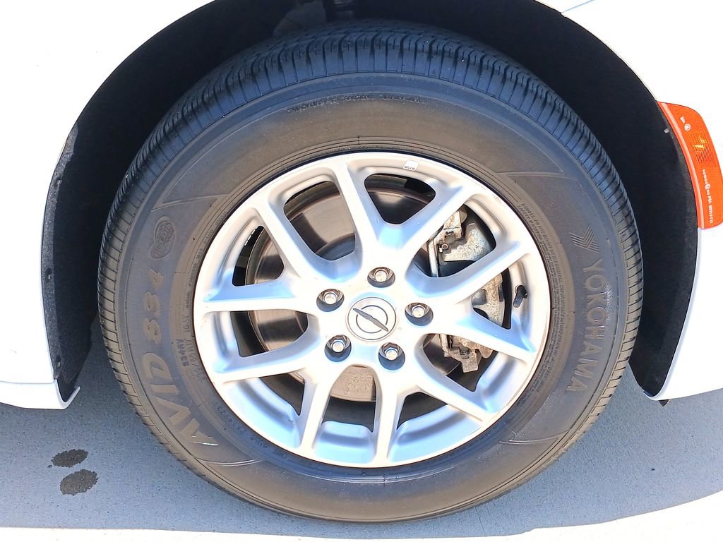 Used 2024 Chrysler Pacifica Touring-L FWD image 34