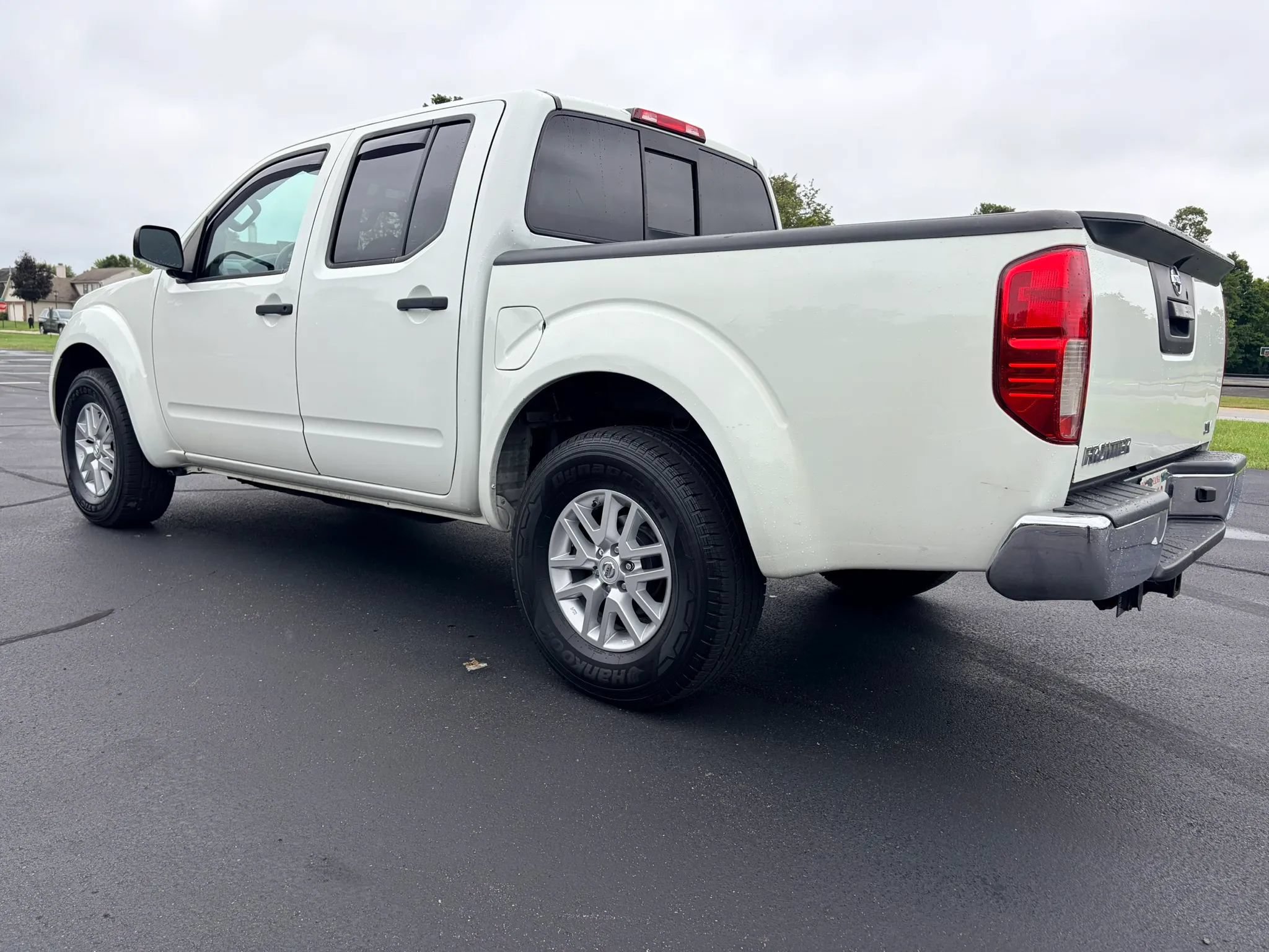 Used 2016 Nissan Frontier SV AWD/4WD image 3