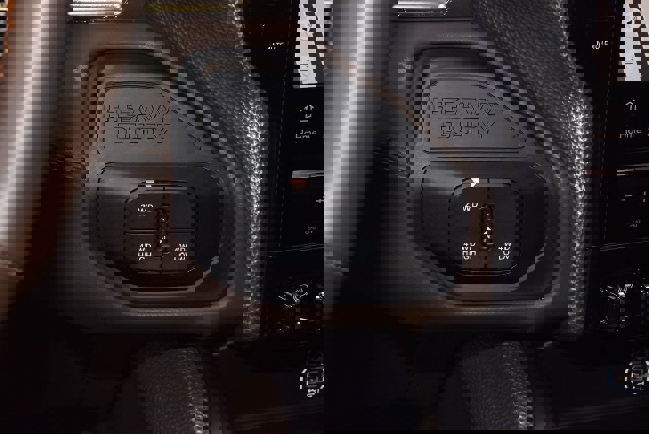 Used 2025 RAM 3500 Longhorn image 30