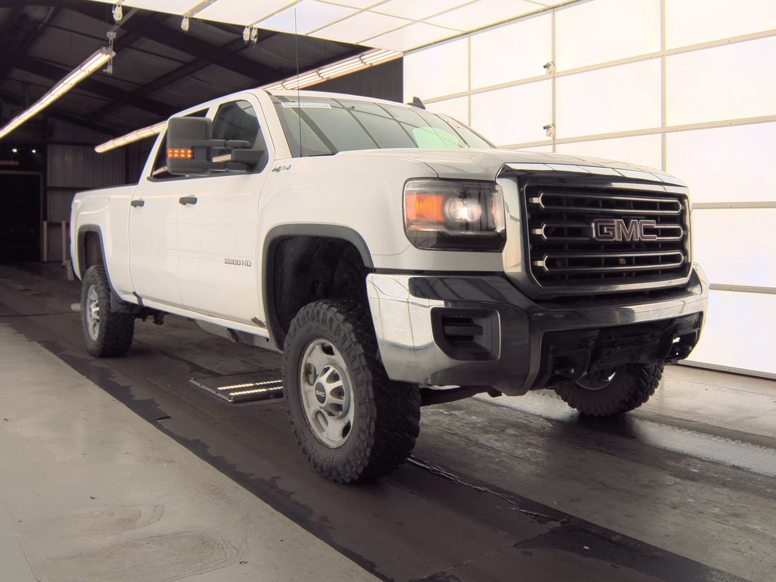 Used 2019 GMC Sierra 2500 4x4 Crew Cab image 6