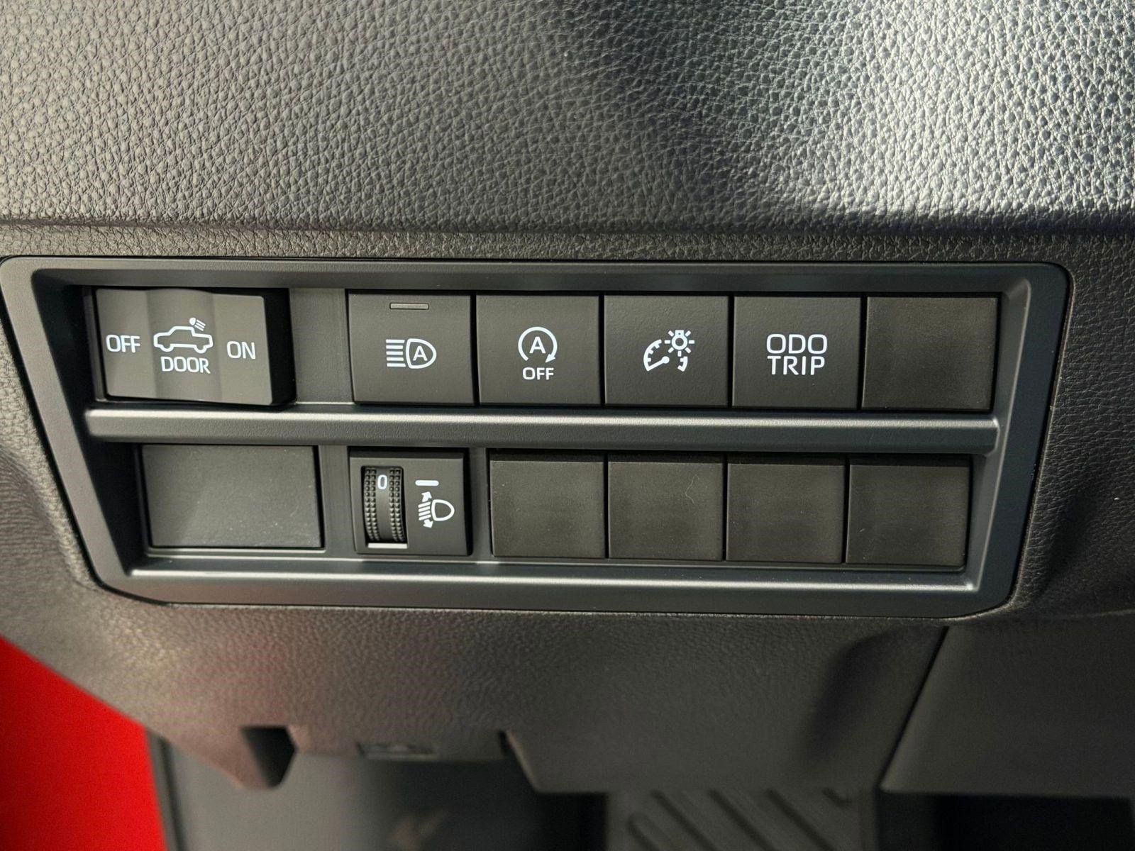 New 2026 Toyota Tundra SR5 AWD/4WD image 16