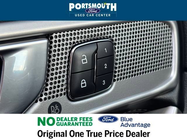 Used 2022 Ford Explorer Limited w/ Equipment Group 301A image 27