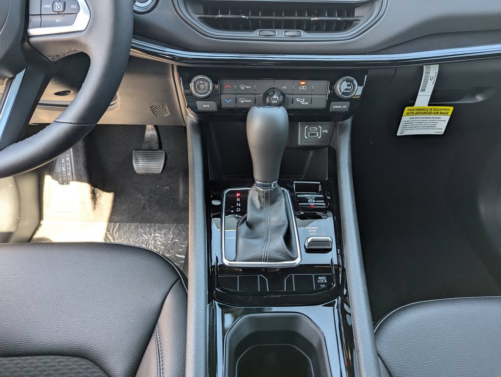New 2026 Jeep Compass Latitude AWD/4WD image 27