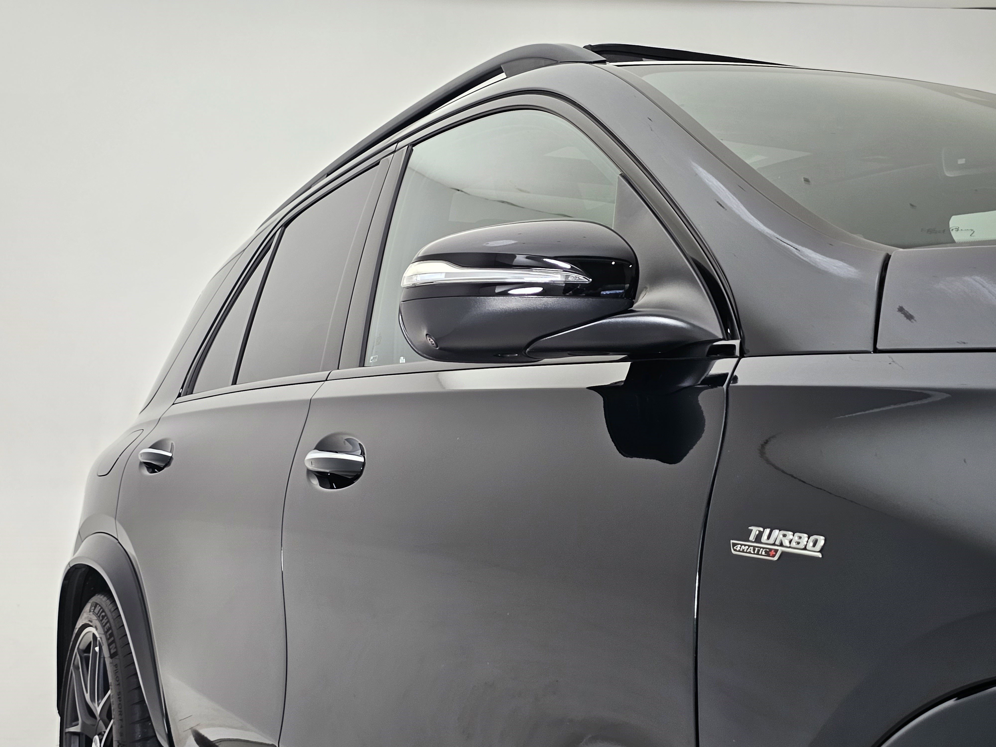 Certified 2025 Mercedes-Benz GLE 53 AMG 4MATIC image 46