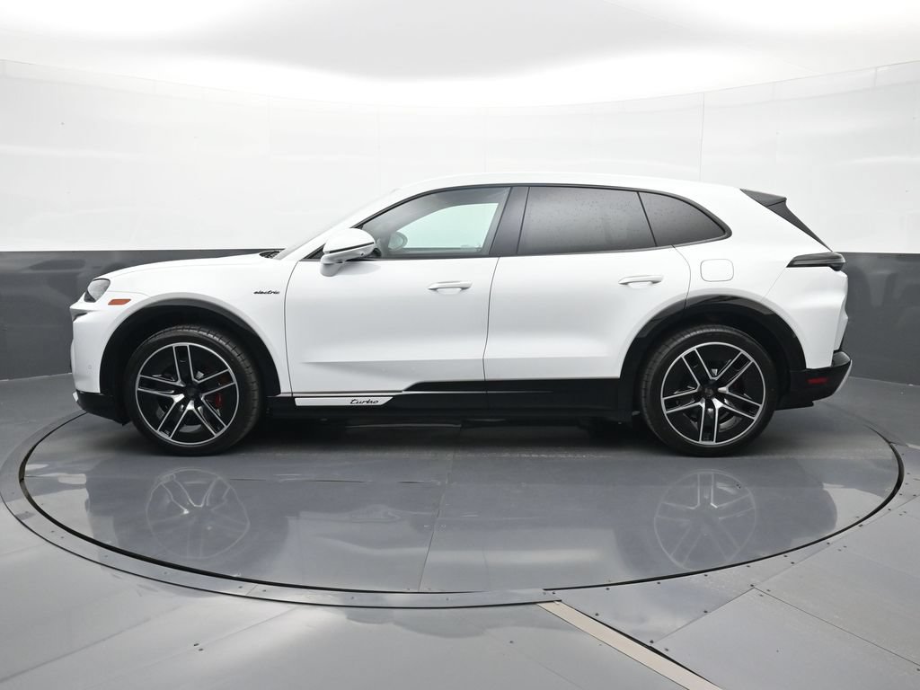 New 2026 Porsche Cayenne Turbo AWD/4WD image 2