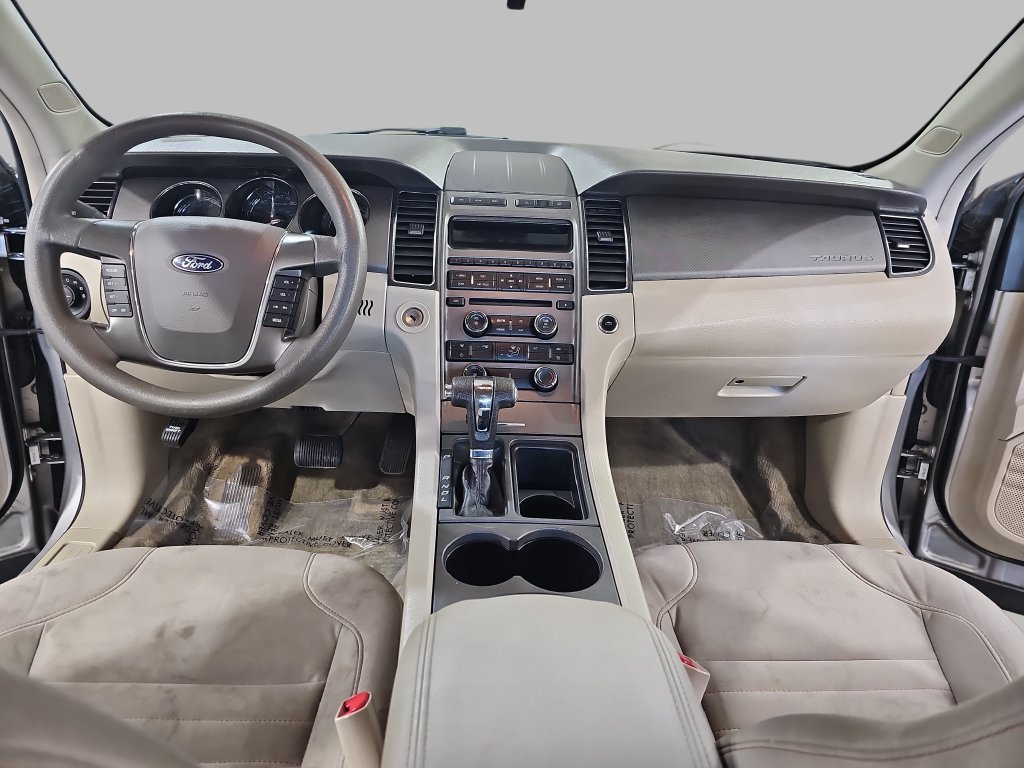 Used 2012 Ford Taurus SE FWD image 11