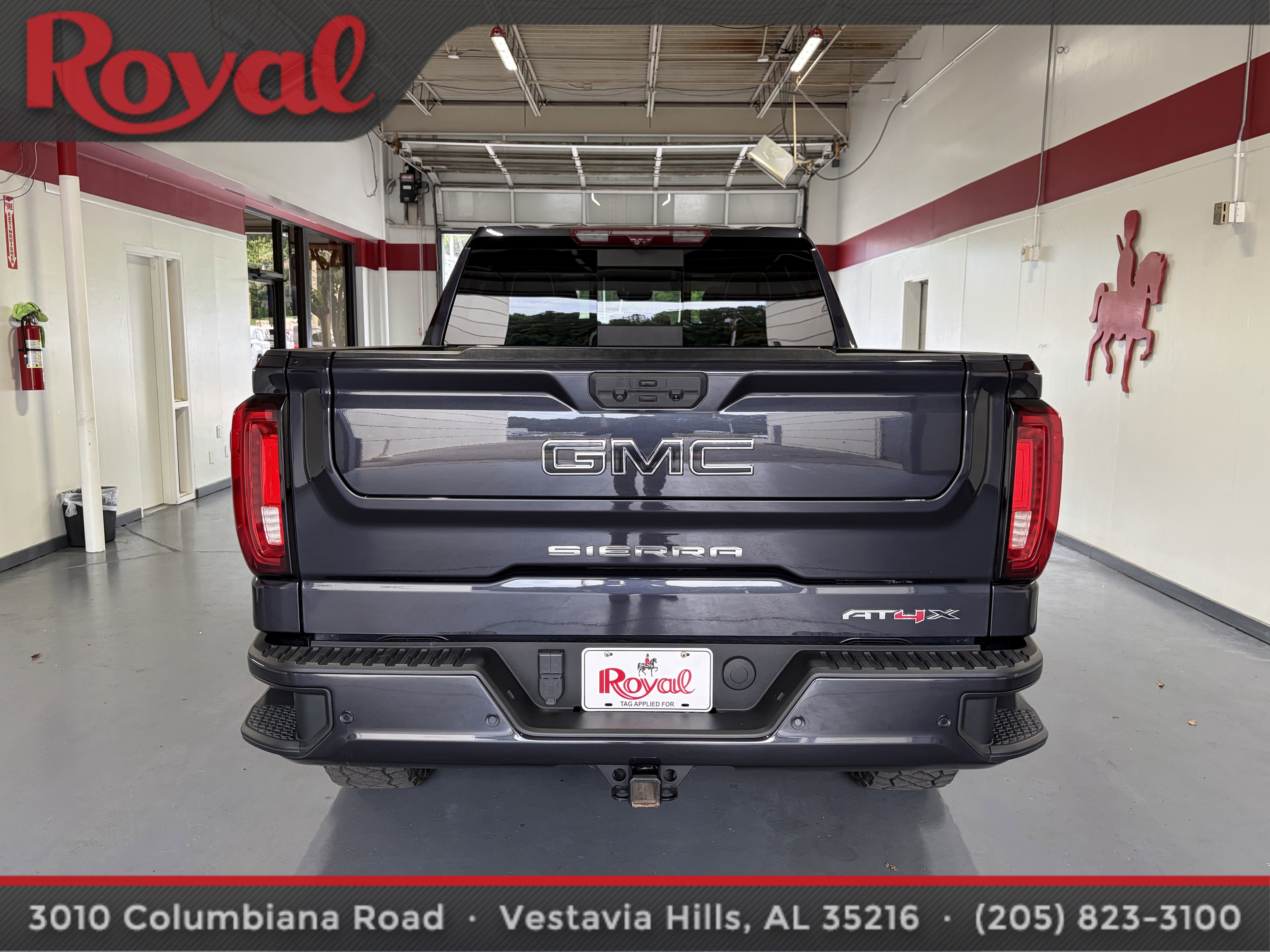 Used 2022 GMC Sierra 1500 AT4X AWD/4WD image 3