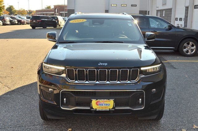 Used 2023 Jeep Grand Cherokee L Overland image 3
