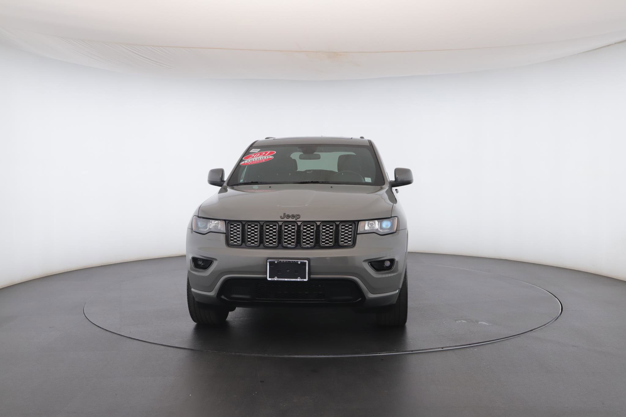 Used 2021 Jeep Grand Cherokee Laredo X image 40